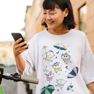 Rain, Umbrellas & Friends Unisex Oversized T-Shirt #Shinchan