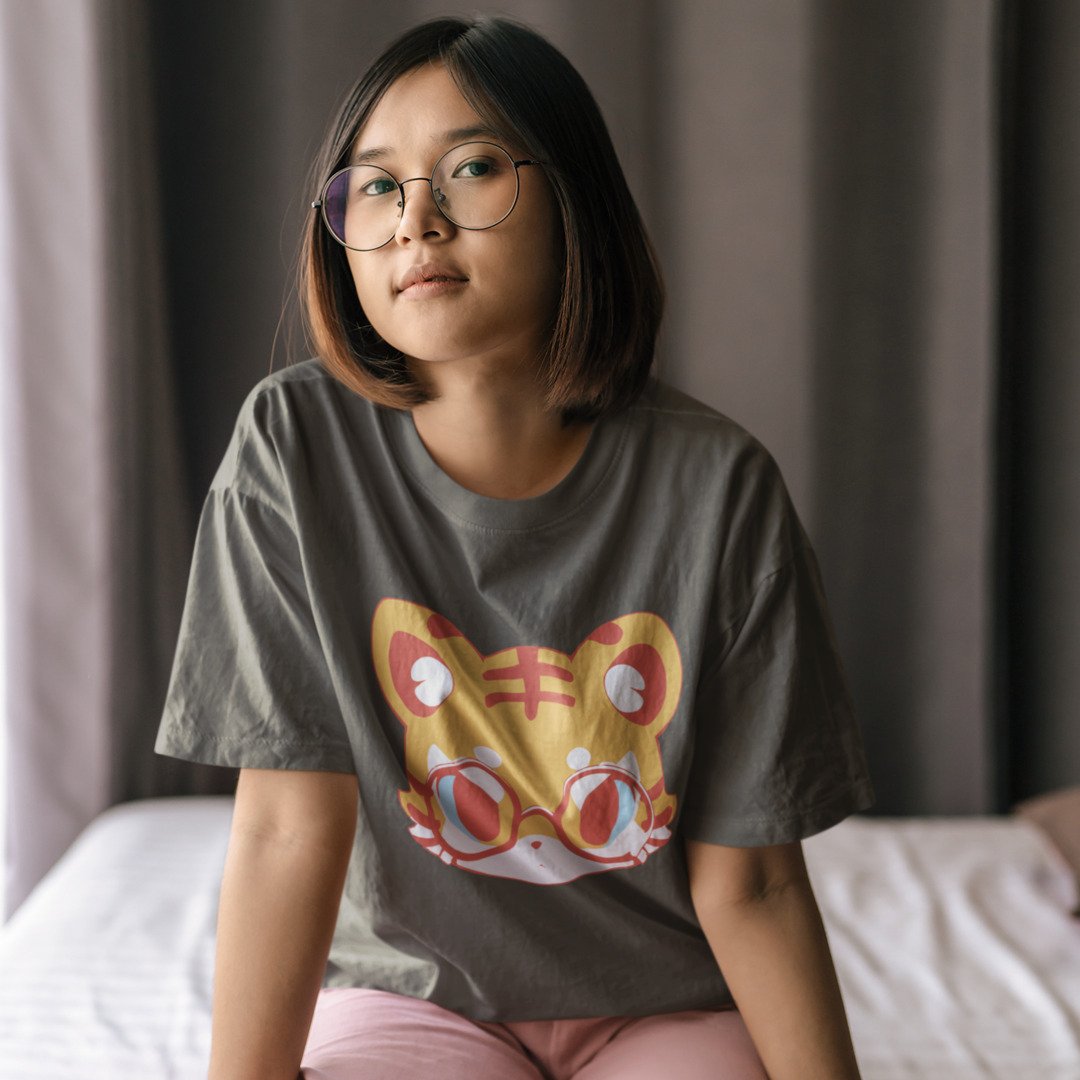 Cute Tiger With Glasses Unisex Oversized T-Shirt