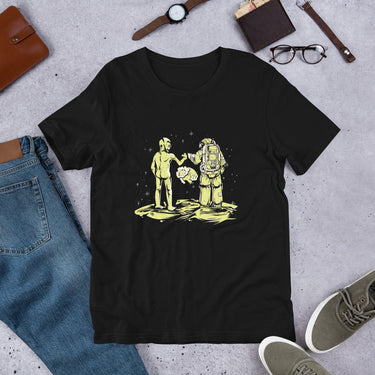 Alien & Astronaut Fist bump Half-Sleeve T-Shirt